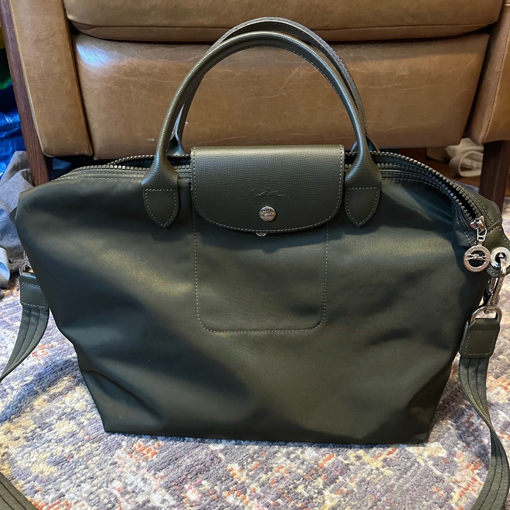 EUC Longchamp Le Pliage Large Handbag